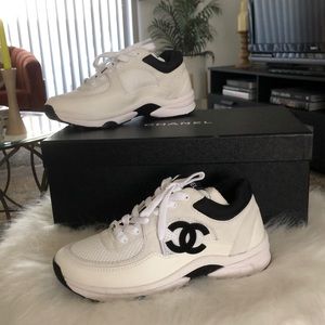 Mesh Suede Calfskin Grained Calfskin Womens CC Sneakers Size 35 White Black